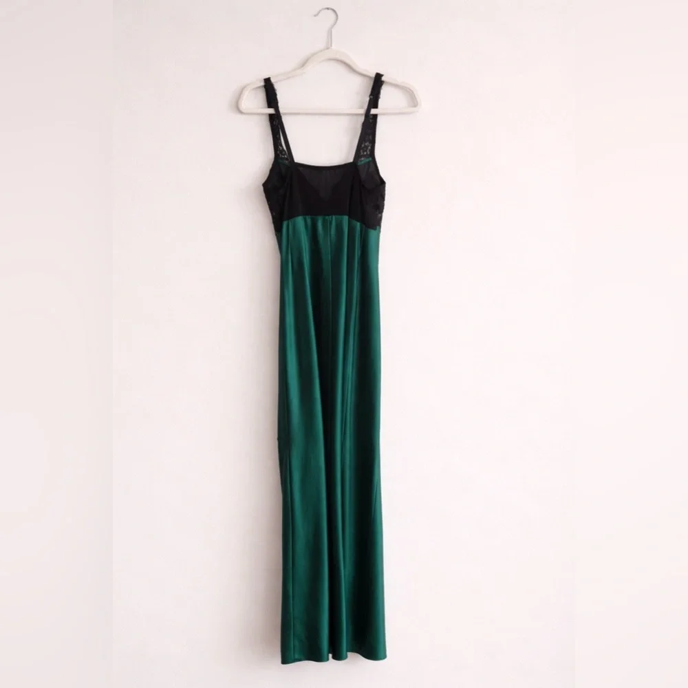 Vintage Y2K Victorias Secret SatinSlip Gown and Robe Set Medium